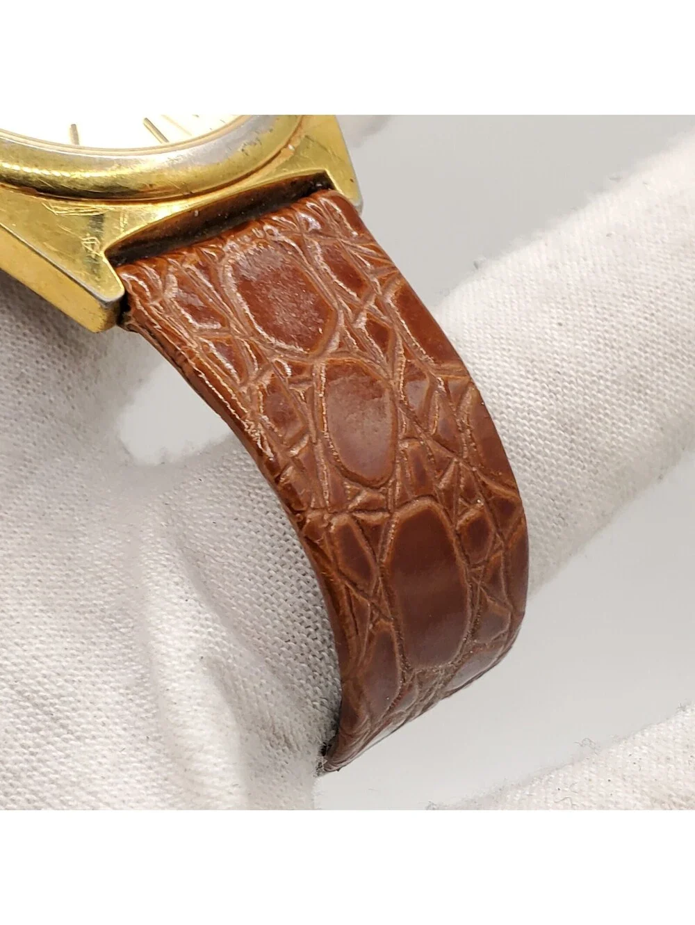Vintage Sharp Quartz Watch 34mm Day/Date Dial Gold Tone New Battery